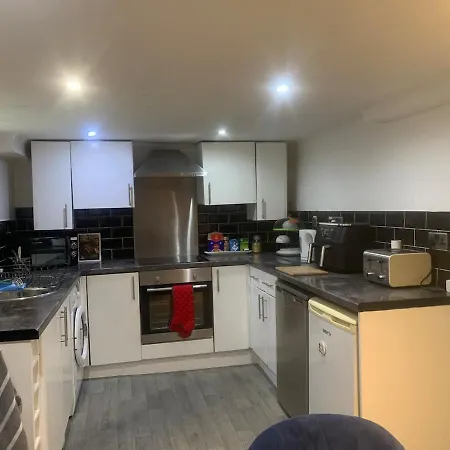 Apartment Chestnut - A Woodland Escape Near The City! Bradford (West Yorkshire)