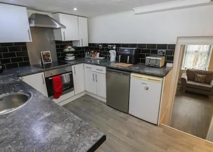 Chestnut - A Woodland Escape Near The City!