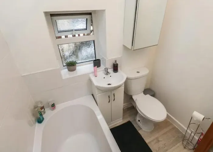 Chestnut - A Woodland Escape Near The City! Apartment