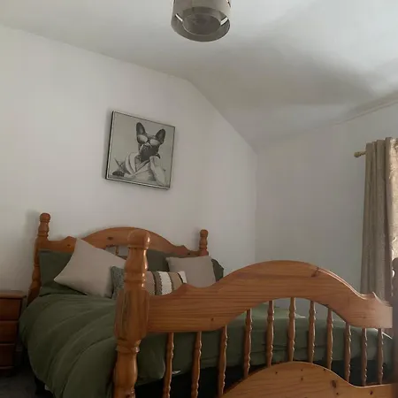 Chestnut - A Woodland Escape Near The City! Apartman