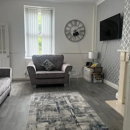 Apartment Chestnut - A Woodland Escape Near The City!